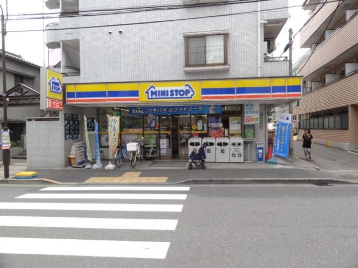 フォレストコートヤマグチの周辺
