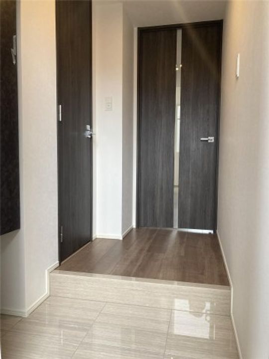 S-RESIDENCE六ツ門abreastIの玄関
