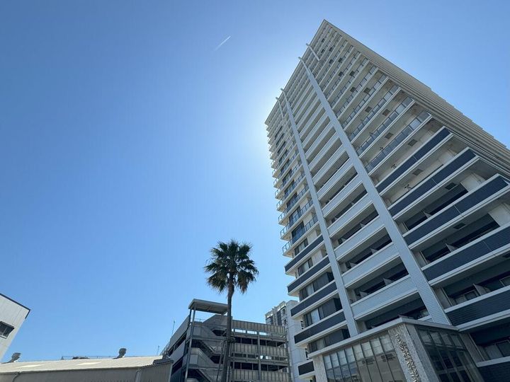 クラブオリエントNo.72ハーバーイーストタワーの外観