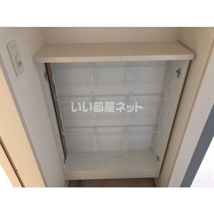 F asecia Luaの玄関