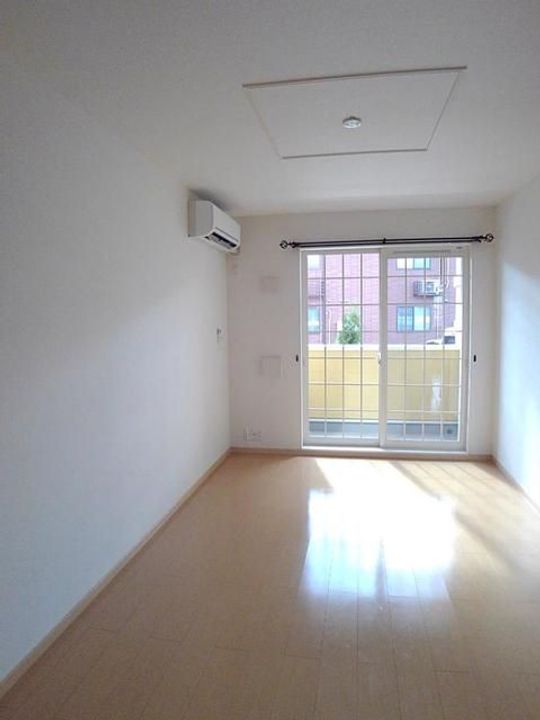 広島県福山市駅家町大字上山守(アパート)の賃貸物件の居間