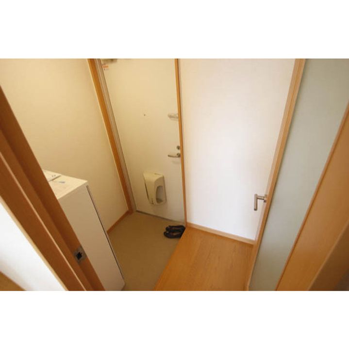 ASSET春日IIの玄関