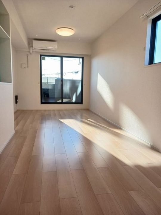 ベリッシモ ソーレの居間