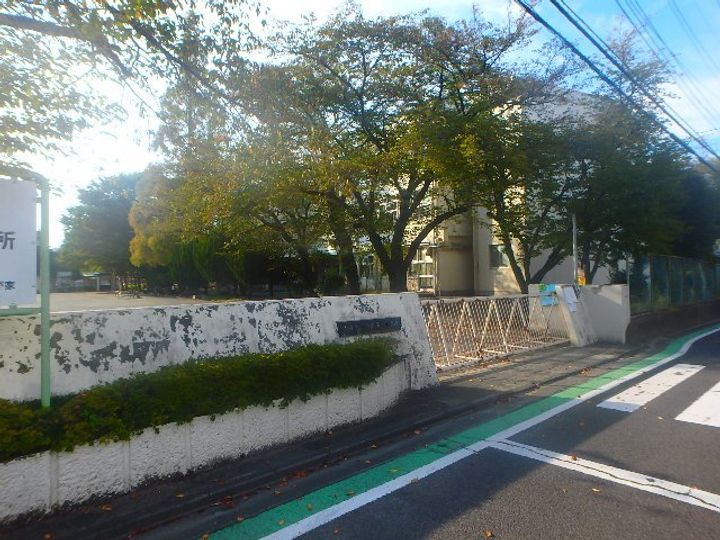 カサヴェールの周辺