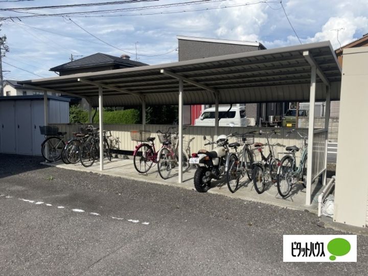 スクエアガーデンKAMAKURA Aの地図