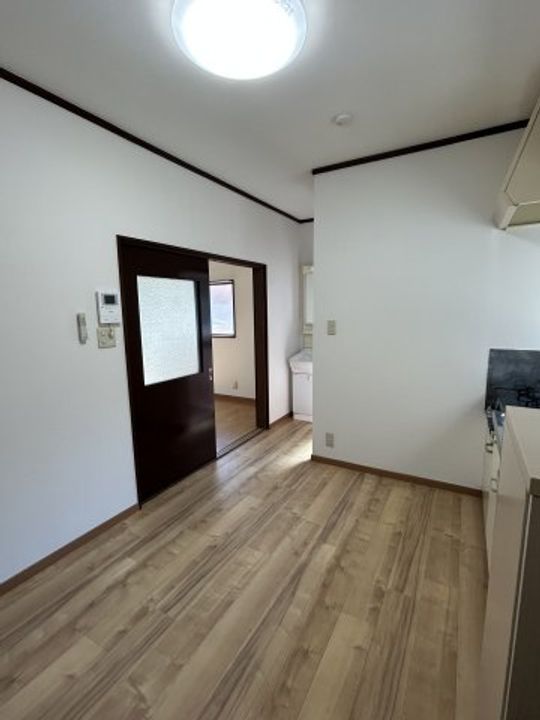 シャトークボタの居間