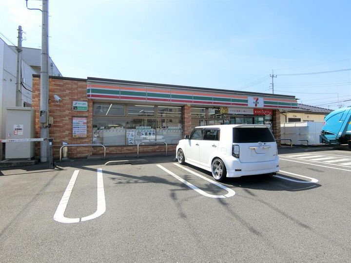 カルボナーラ Bの周辺