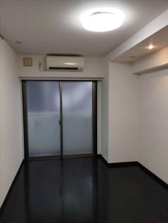 東京都新宿区中落合1(マンション)の賃貸物件の居間