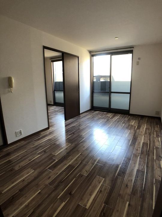 ディアス西田辺の居間