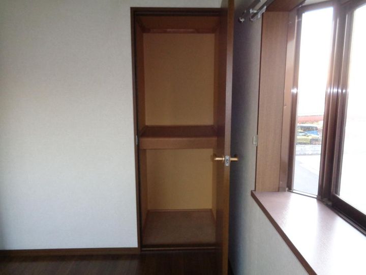 サンヒルズEの内装