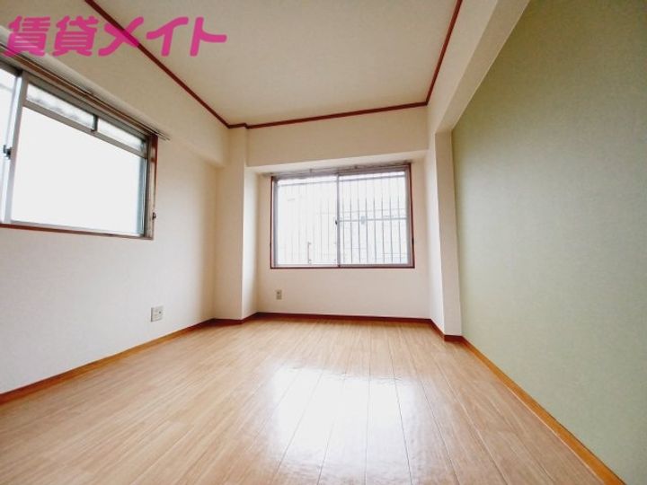 ソシアルドミール東館の内装