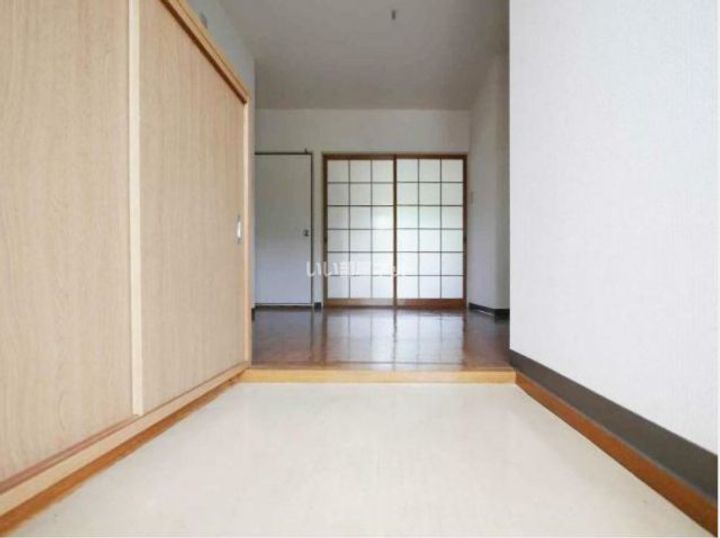 リベルテ白石 A棟の玄関