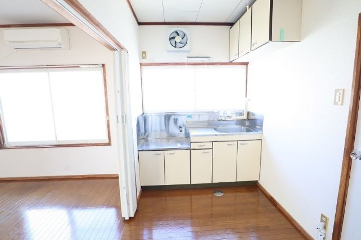 青森県八戸市青葉3(アパート)の賃貸物件のキッチン