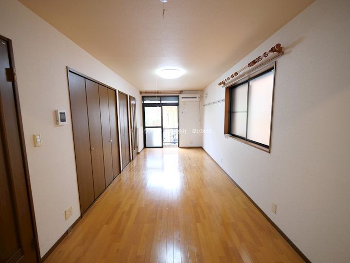 埼玉県草加市住吉2(アパート)の賃貸物件の居間
