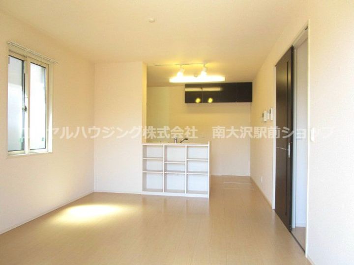 東京都町田市小山ヶ丘5(一戸建)の賃貸物件の居間