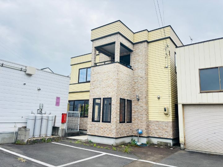 青森県弘前市大字田園2(一戸建)の賃貸物件の外観