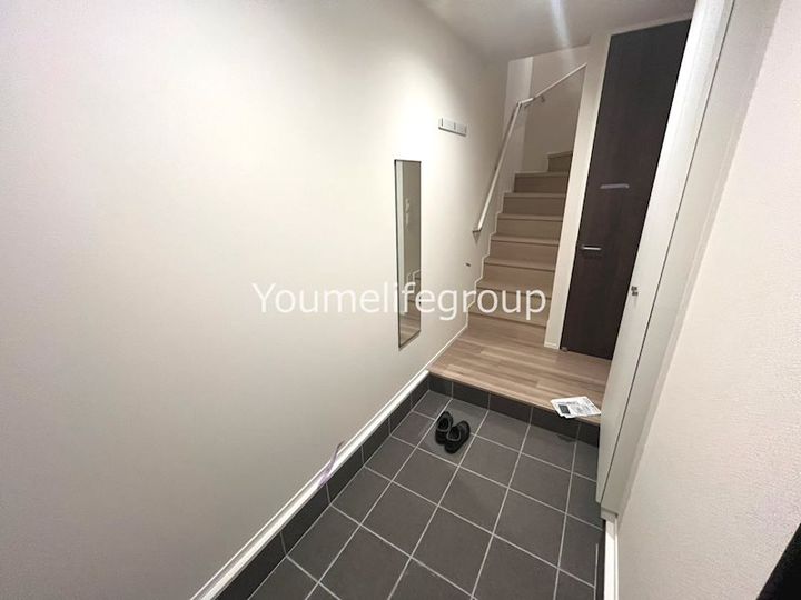 神奈川県茅ヶ崎市中海岸2(マンション)の賃貸物件の玄関