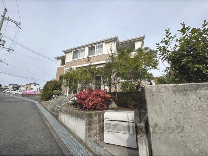 シャトーヒルズの外観