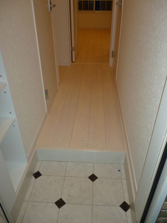 神奈川県横浜市保土ヶ谷区峰岡町2(アパート)の賃貸物件の玄関