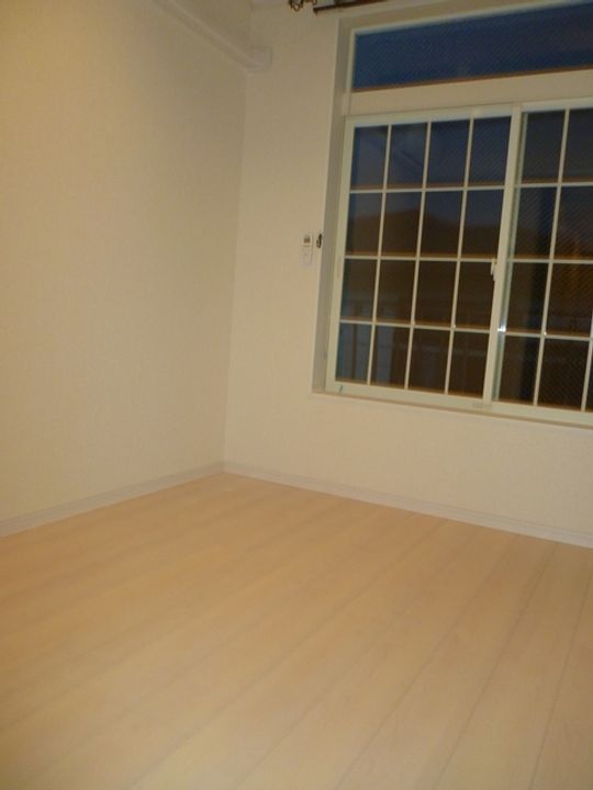 神奈川県横浜市保土ヶ谷区峰岡町2(アパート)の賃貸物件の居間