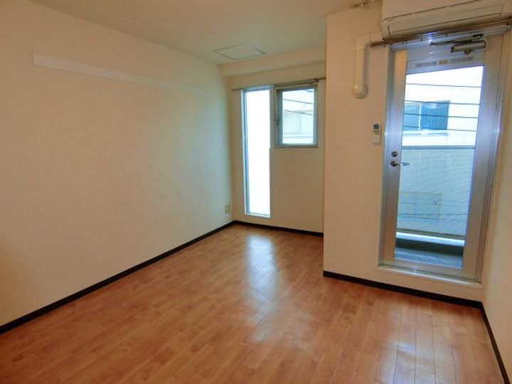 兵庫県西宮市甲子園六番町(マンション)の賃貸物件の居間