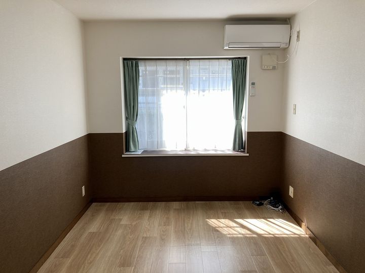 シャトールイAの居間