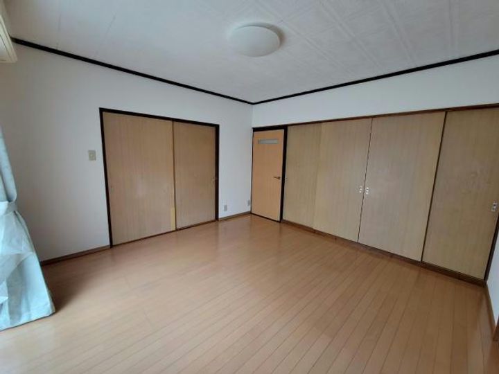 田中島アパートの居間