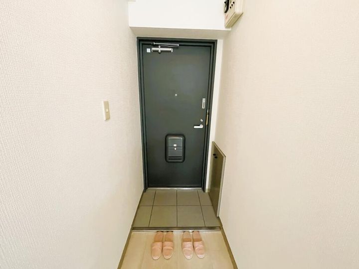朝日プラザ金沢カレッジスクエアIIの玄関