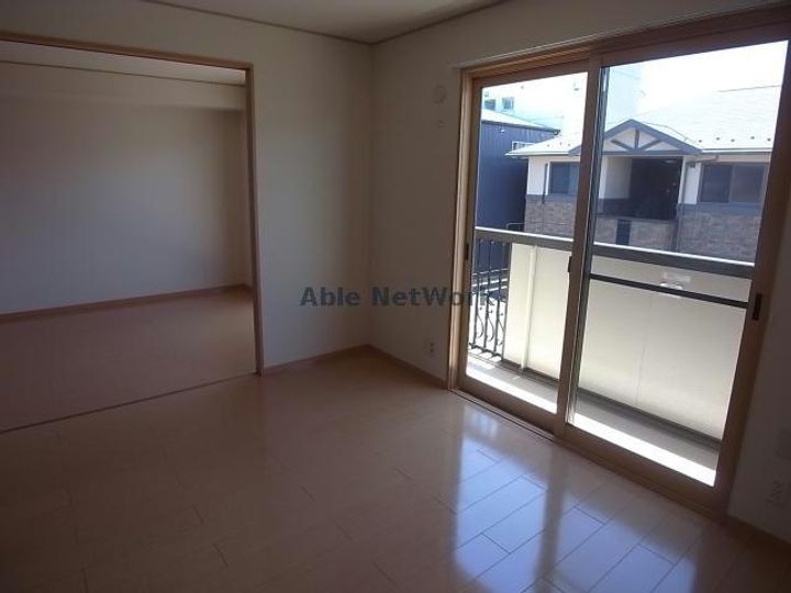 岐阜県岐阜市宇佐東町(アパート)の賃貸物件の居間