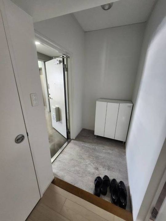 本厚木ハイツ【0】の玄関