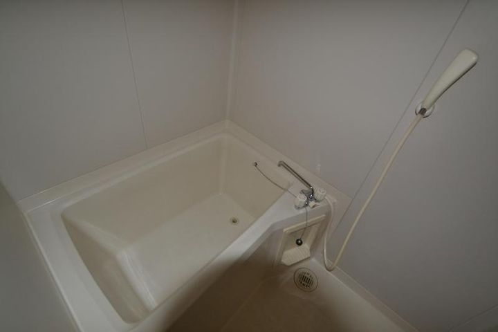 メゾン・ラフィーネの風呂