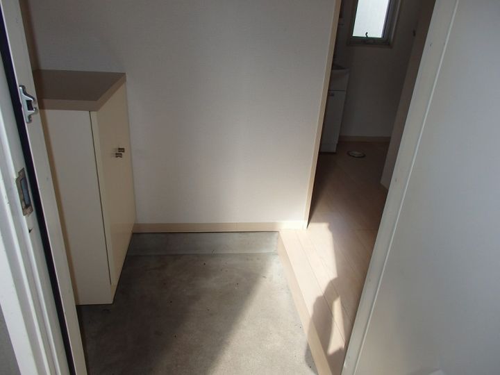 グリーンハイムF棟の玄関