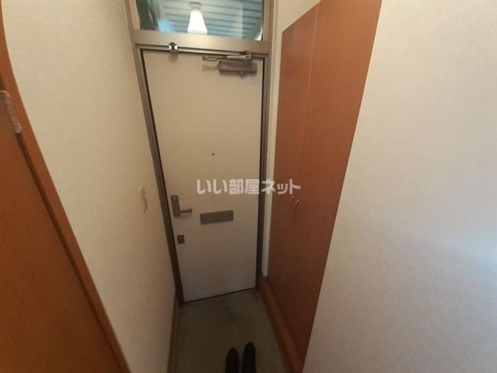 コムフォートIの玄関