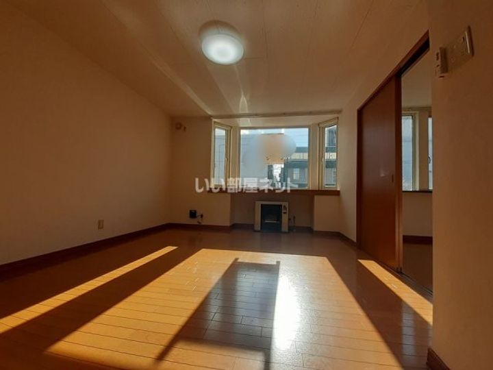 コムフォートIの居間