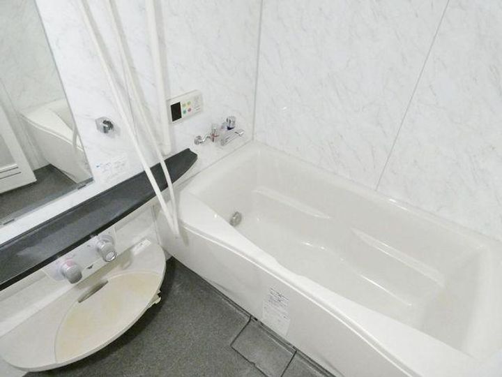 アヴァンティの風呂