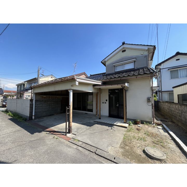 富山県富山市長江1(一戸建)の賃貸物件の外観
