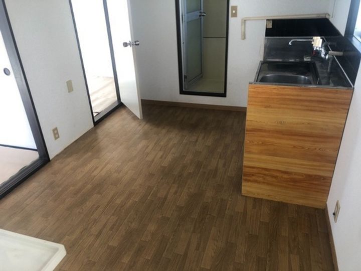 吉村コーポの玄関