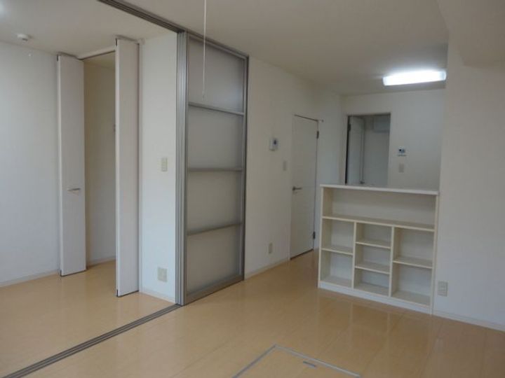 レセンテ松村 C棟の居間