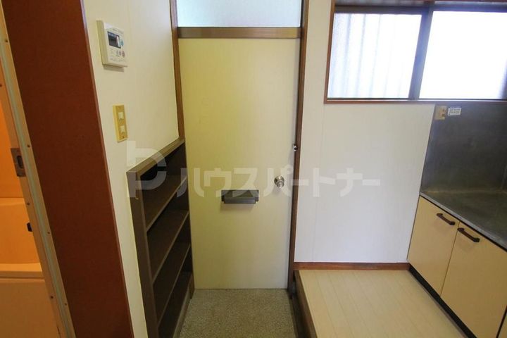 千葉県市川市二俣2(アパート)の賃貸物件の玄関