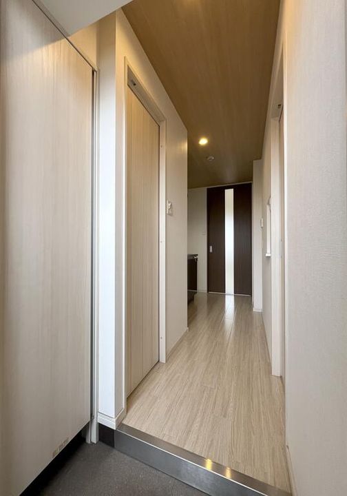 ウイングス重住の玄関