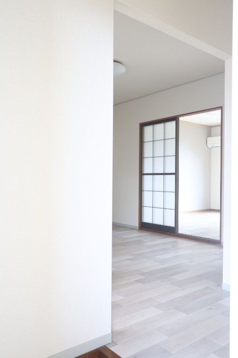 岡山県倉敷市平田(アパート)の賃貸物件の玄関
