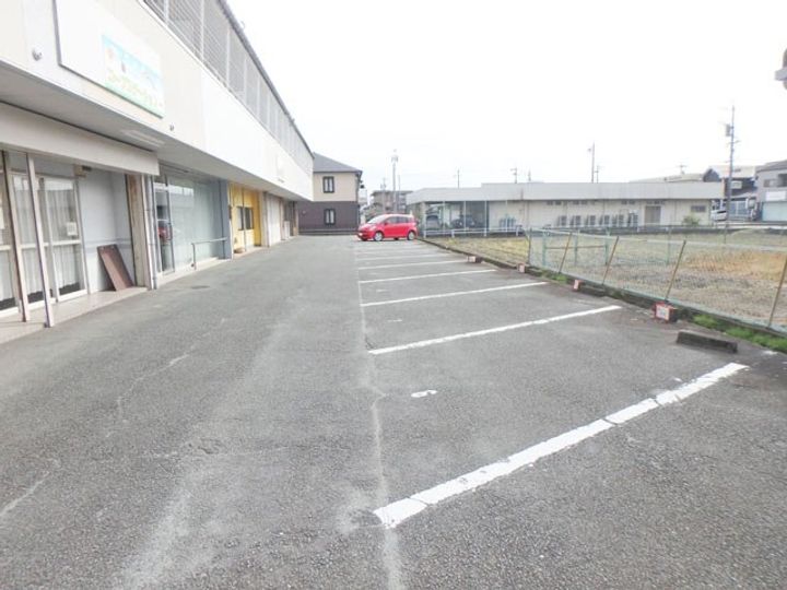 いずみコーポの地図