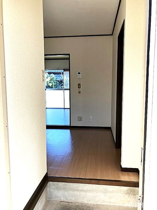 グリーンハイム A棟の玄関