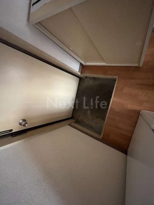 東京都八王子市小比企町(マンション)の賃貸物件の玄関