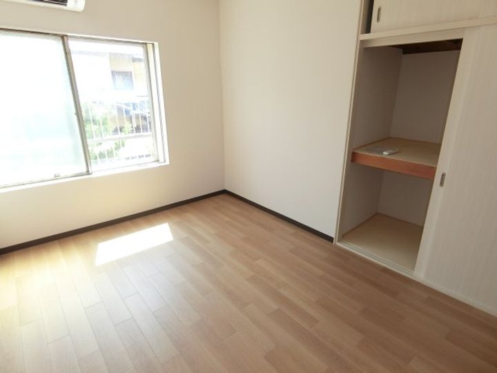 兵庫県西宮市甲子園七番町(マンション)の賃貸物件の居間