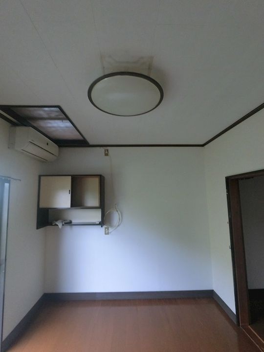 神奈川県横須賀市坂本町3(一戸建)の賃貸物件の玄関