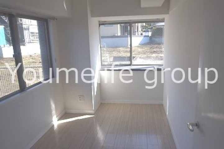 神奈川県小田原市国府津(マンション)の賃貸物件の居間