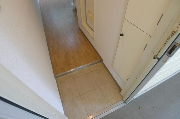 ベルピア北柏第6-2の玄関
