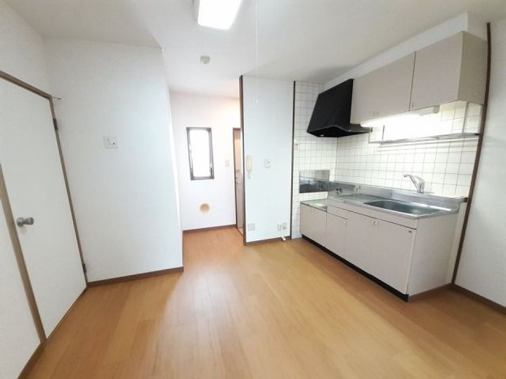 レジデンスオリーブTの居間