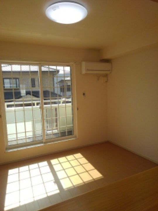 サニーハイツの居間